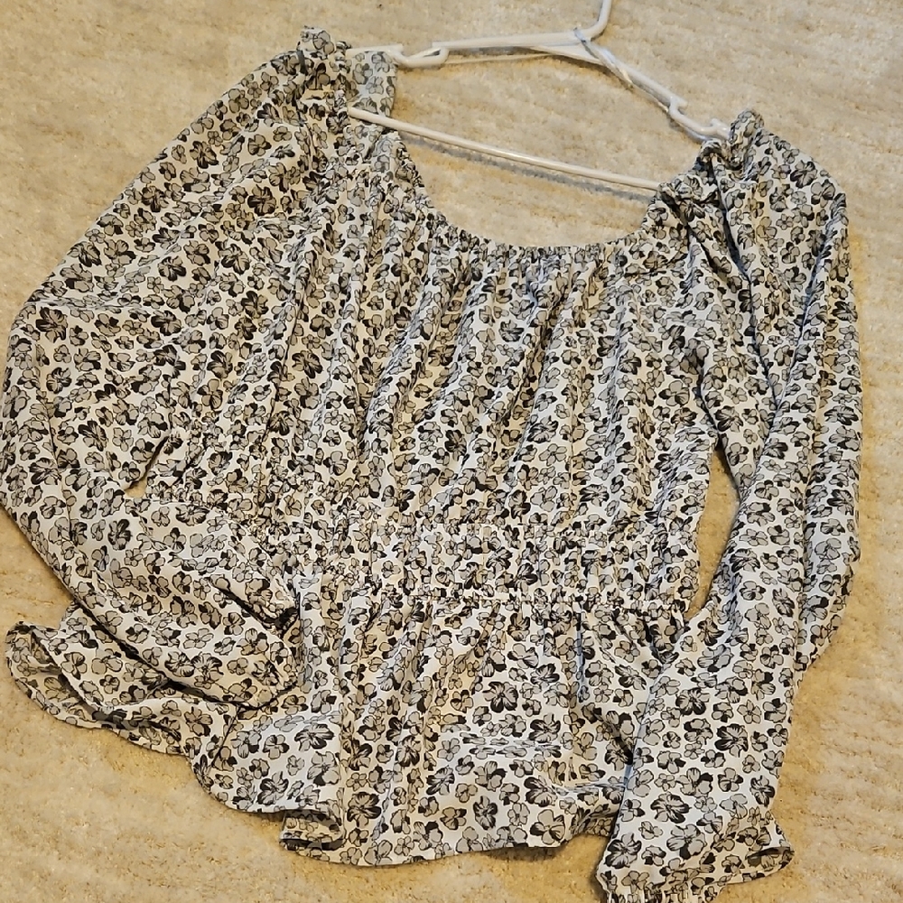 Nine West Black and White Floral Blouse